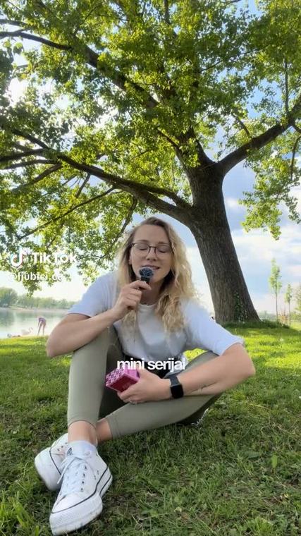 Prikaz proizvoda u parku
